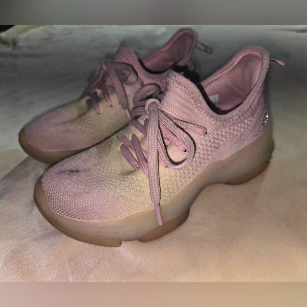 Women's Pink Athletic Shoes